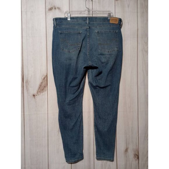 Levi's Jeans Ladies 18 Mid Rise Skinny - Picture 2 of 8